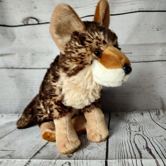 Wild Republic realistic brown Coyote Dog Wolf 12" Plush Stuffed Animal - Picture 1 of 8